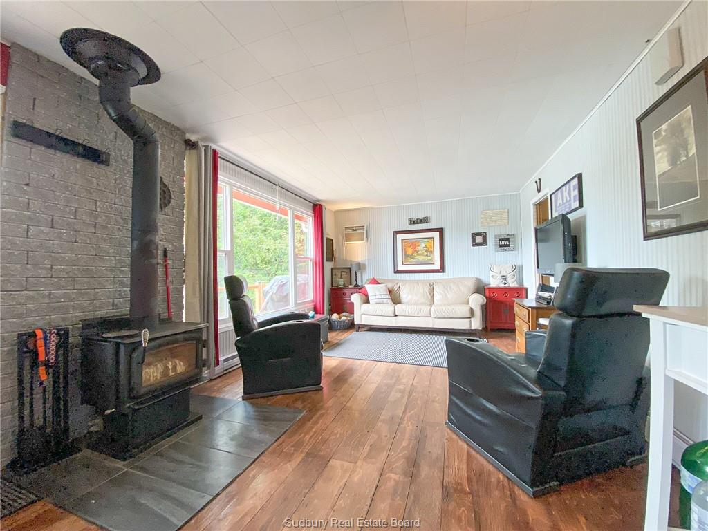 403A Fairbanks Road N, Whitefish Ontario, Canada