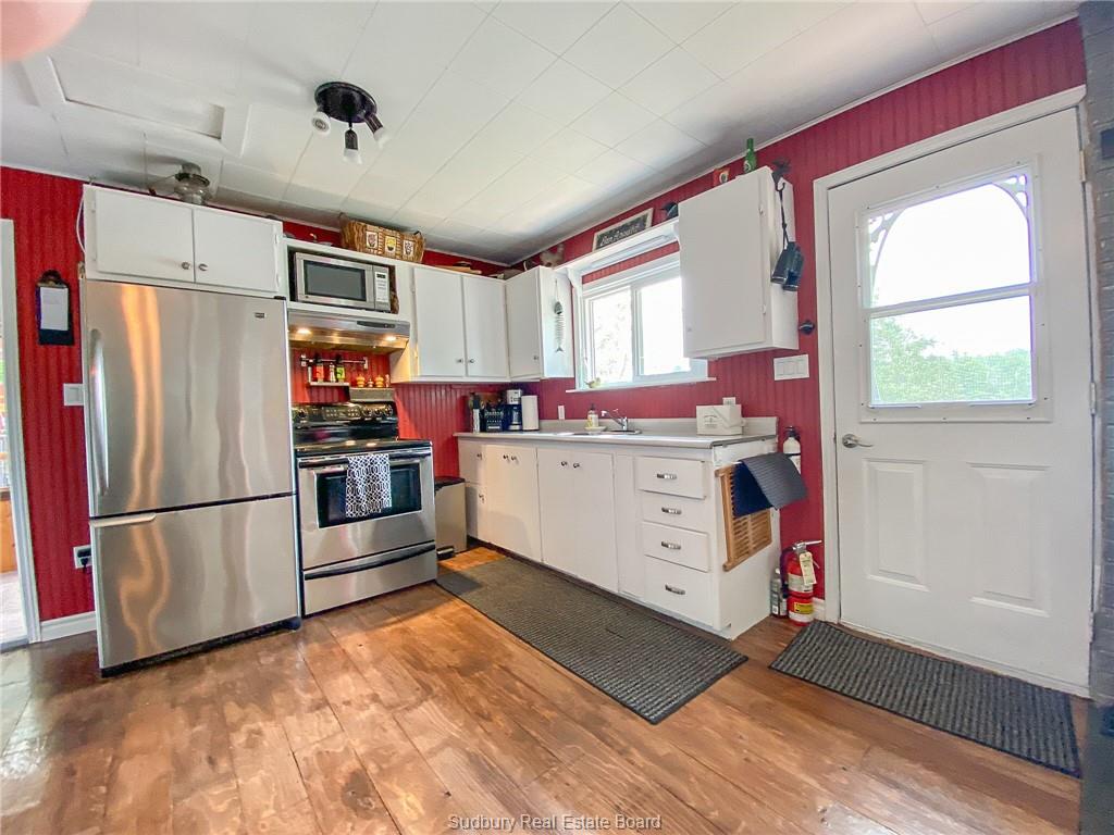 403A Fairbanks Road N, Whitefish Ontario, Canada
