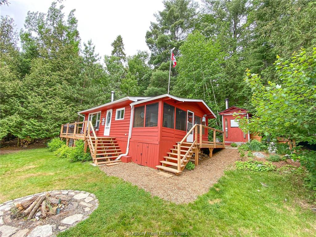 403A Fairbanks Road N, Whitefish Ontario, Canada
