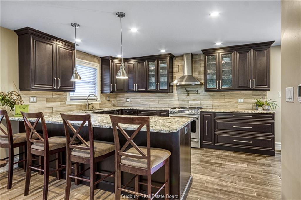 18 Park Street, Copper Cliff, Ontario, Canada