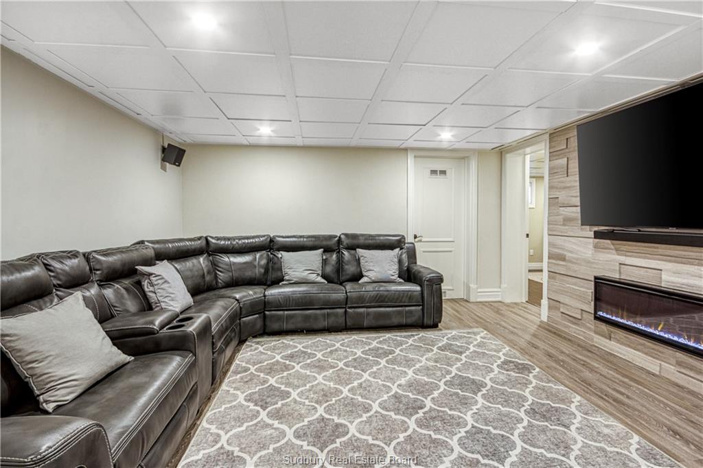 18 Park Street, Copper Cliff, Ontario, Canada