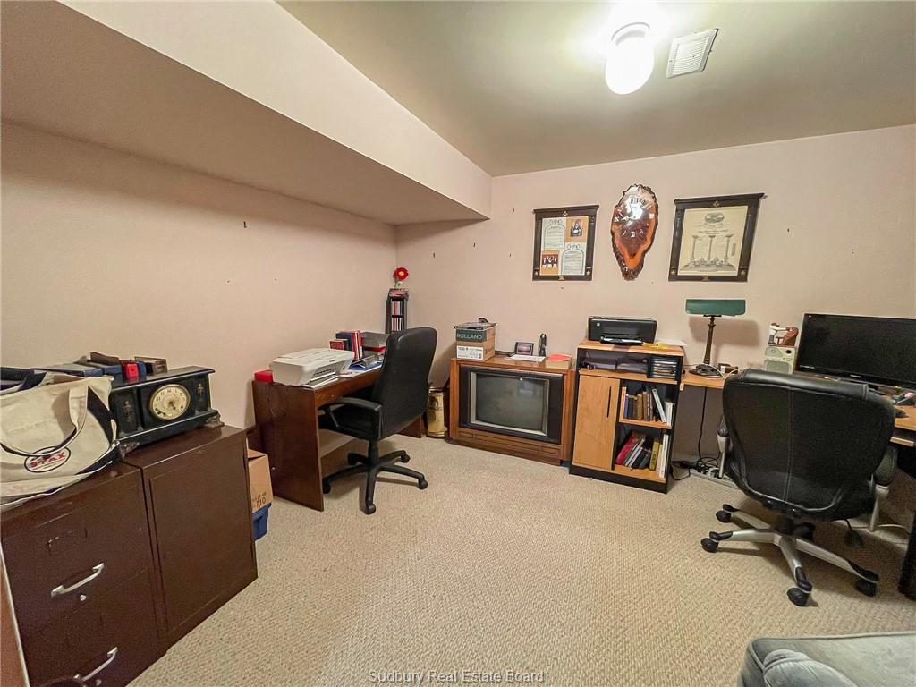 958 Westmount Avenue, Sudbury, Ontario, Canada