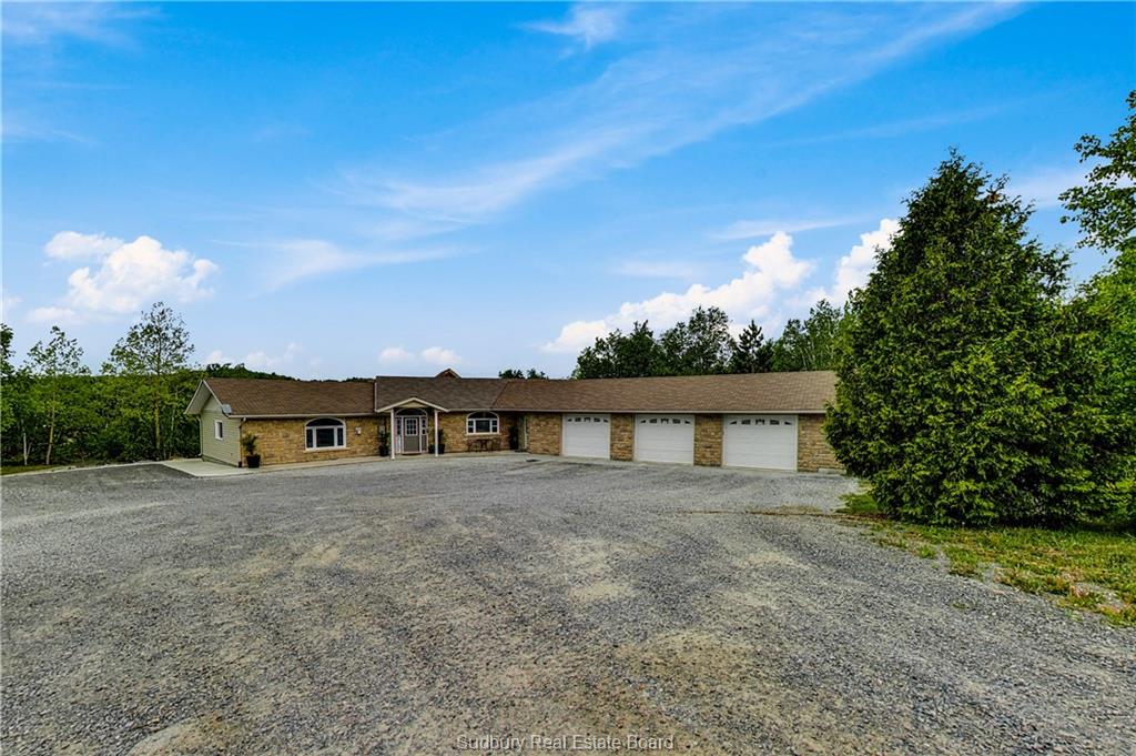 64 Forestview Drive, Wahnapitae, Ontario, Canada