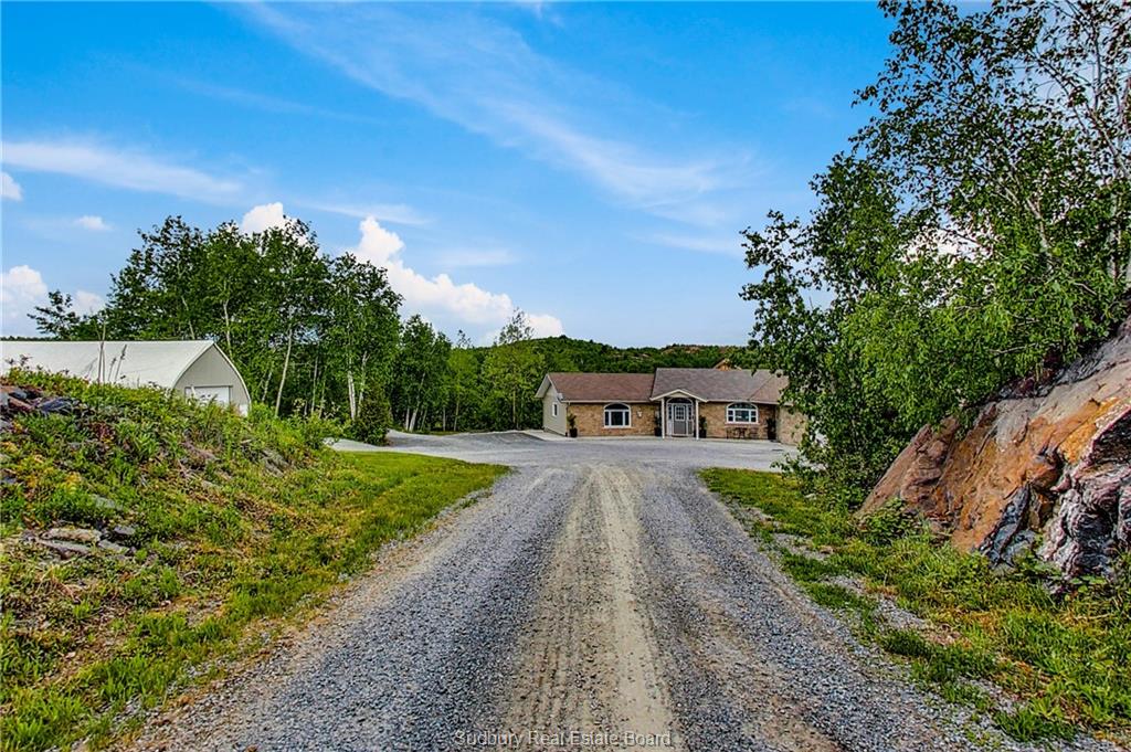 64 Forestview Drive, Wahnapitae, Ontario, Canada