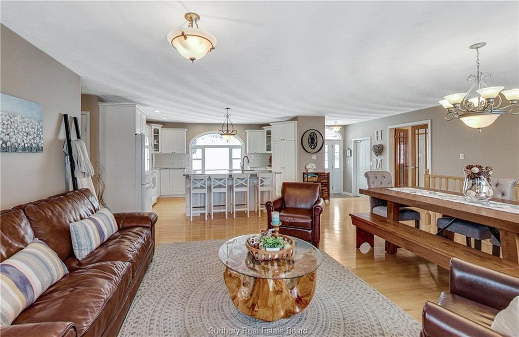 64 Forestview Drive, Wahnapitae, Ontario, Canada