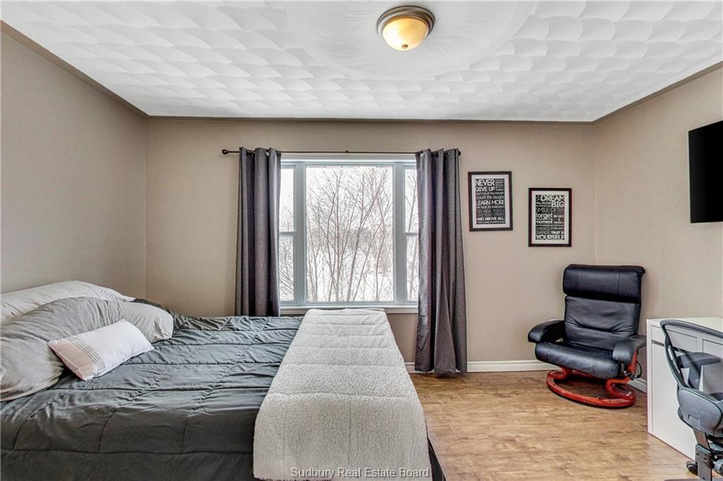 64 Forestview Drive, Wahnapitae, Ontario, Canada