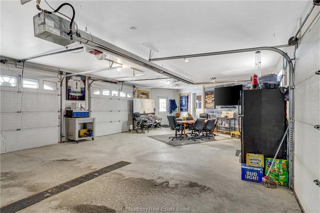 64 Forestview Drive, Wahnapitae, Ontario, Canada