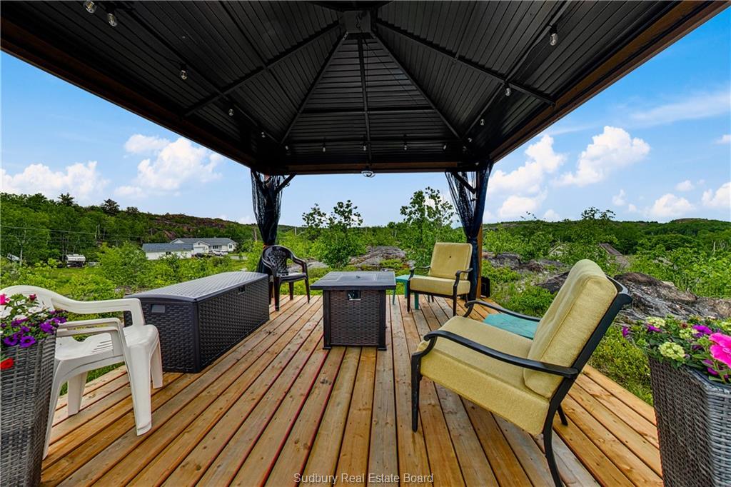 64 Forestview Drive, Wahnapitae, Ontario, Canada
