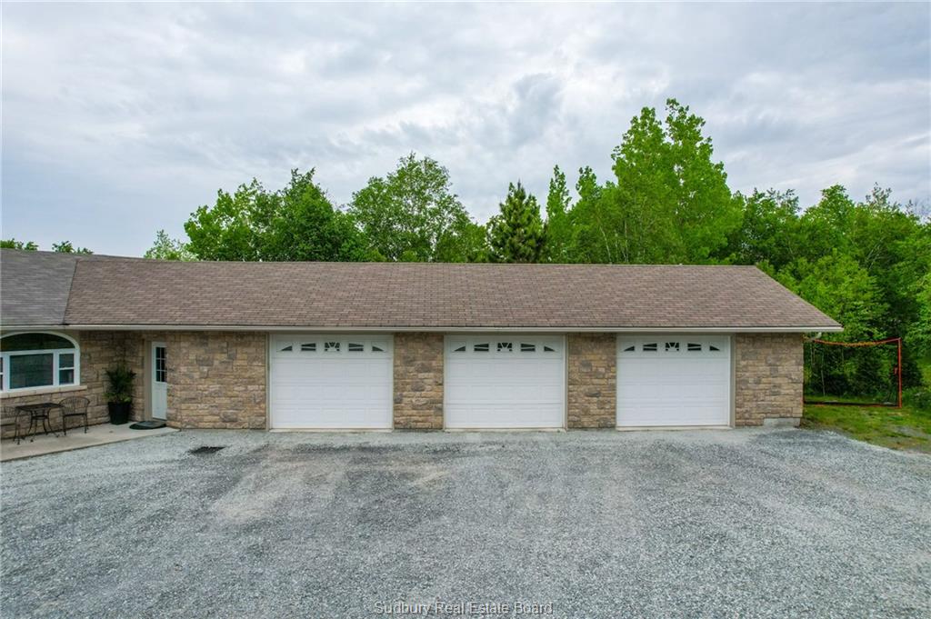 64 Forestview Drive, Wahnapitae, Ontario, Canada