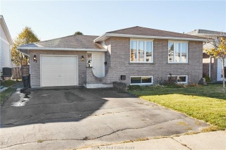 37 Ravina Avenue, Garson Ontario, Canada