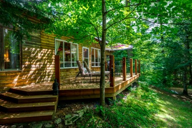 83 Nevison Drive, Norland Ontario, Canada