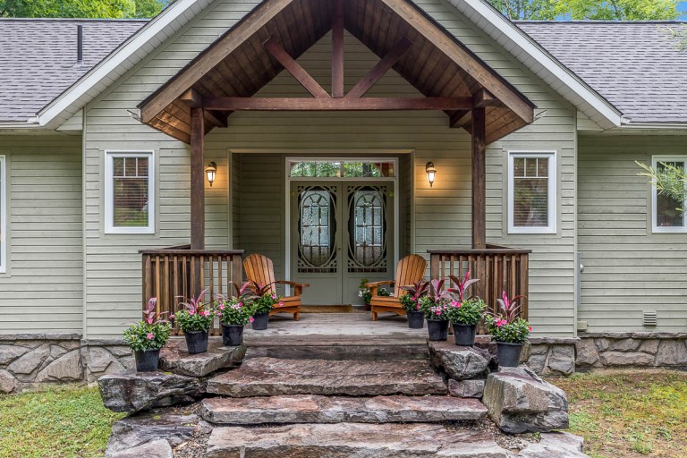 1020 Hilltop Crescent, Muskoka, Ontario, Canada