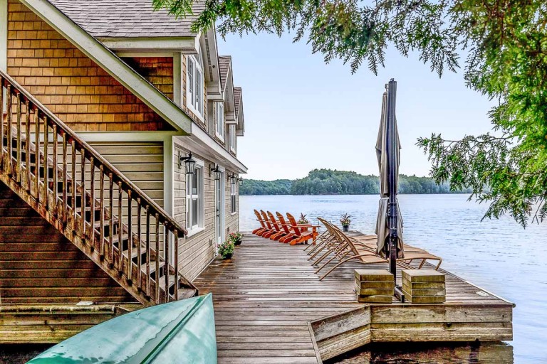 1020 Hilltop Crescent, Muskoka, Ontario, Canada