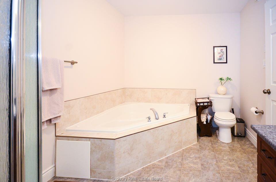 48 Equinox Crescent, Sudbury Ontario, Canada