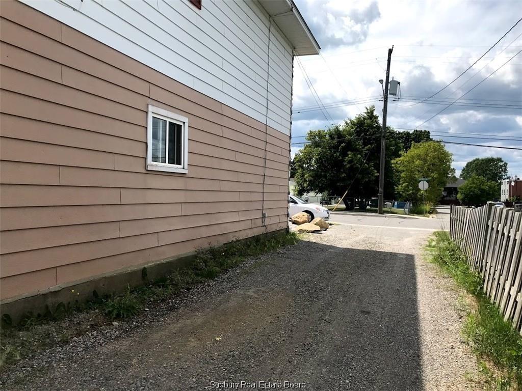 3501 Errington Avenue, Chelmsford, Ontario, Canada