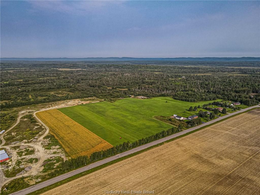 876 Montee Principale, Chelmsford, Ontario, Canada