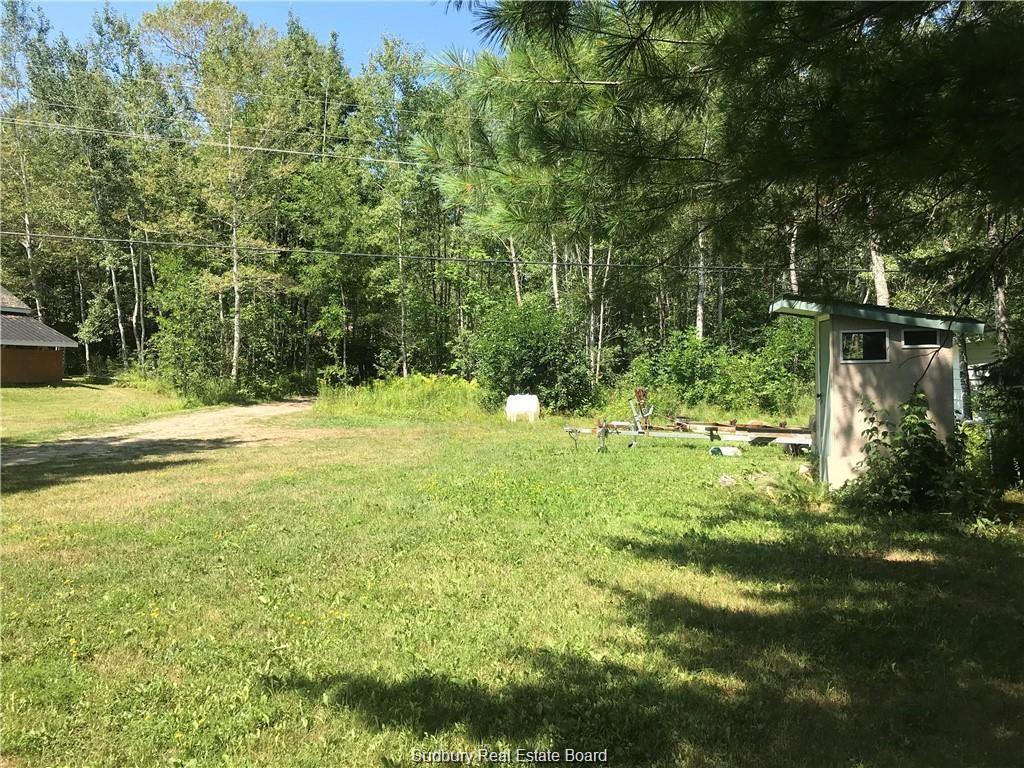 104 Whippoorwill, Alban Ontario, Canada