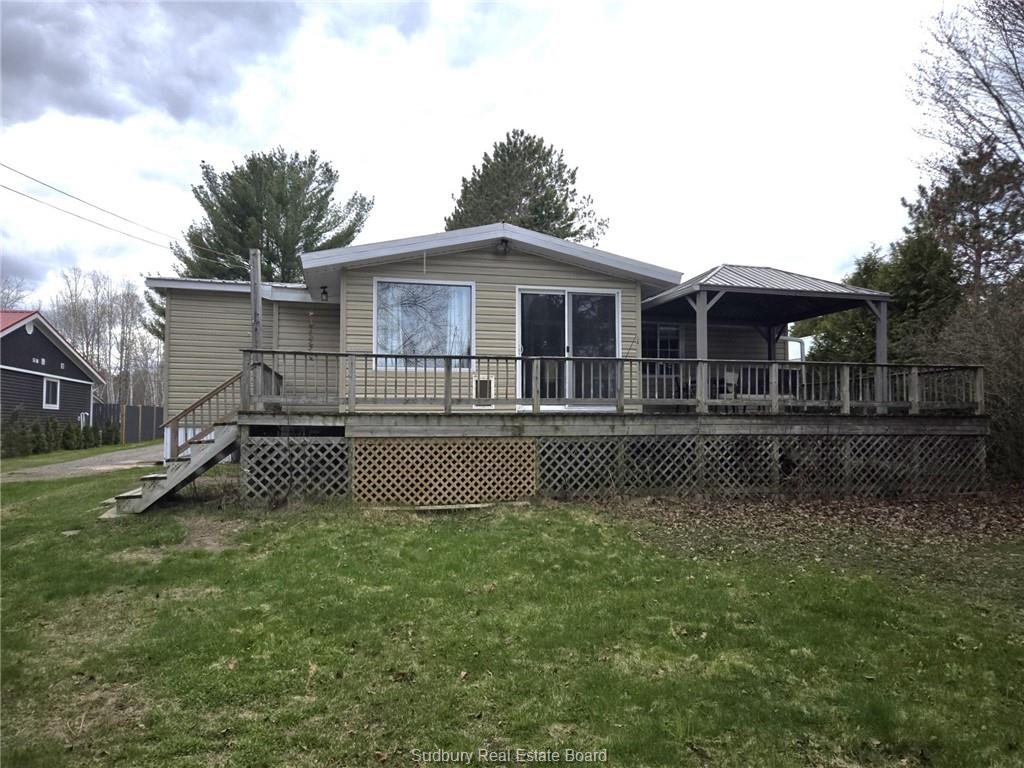 47 gilbert, Alban Ontario, Canada