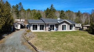 615 Pine Cove Road, St. Charles Ontario