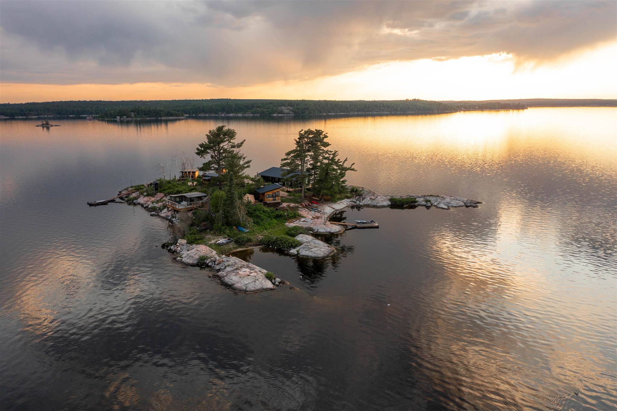 Island S900 Little Sand Lake, Minaki, Ontario, Canada photo 33