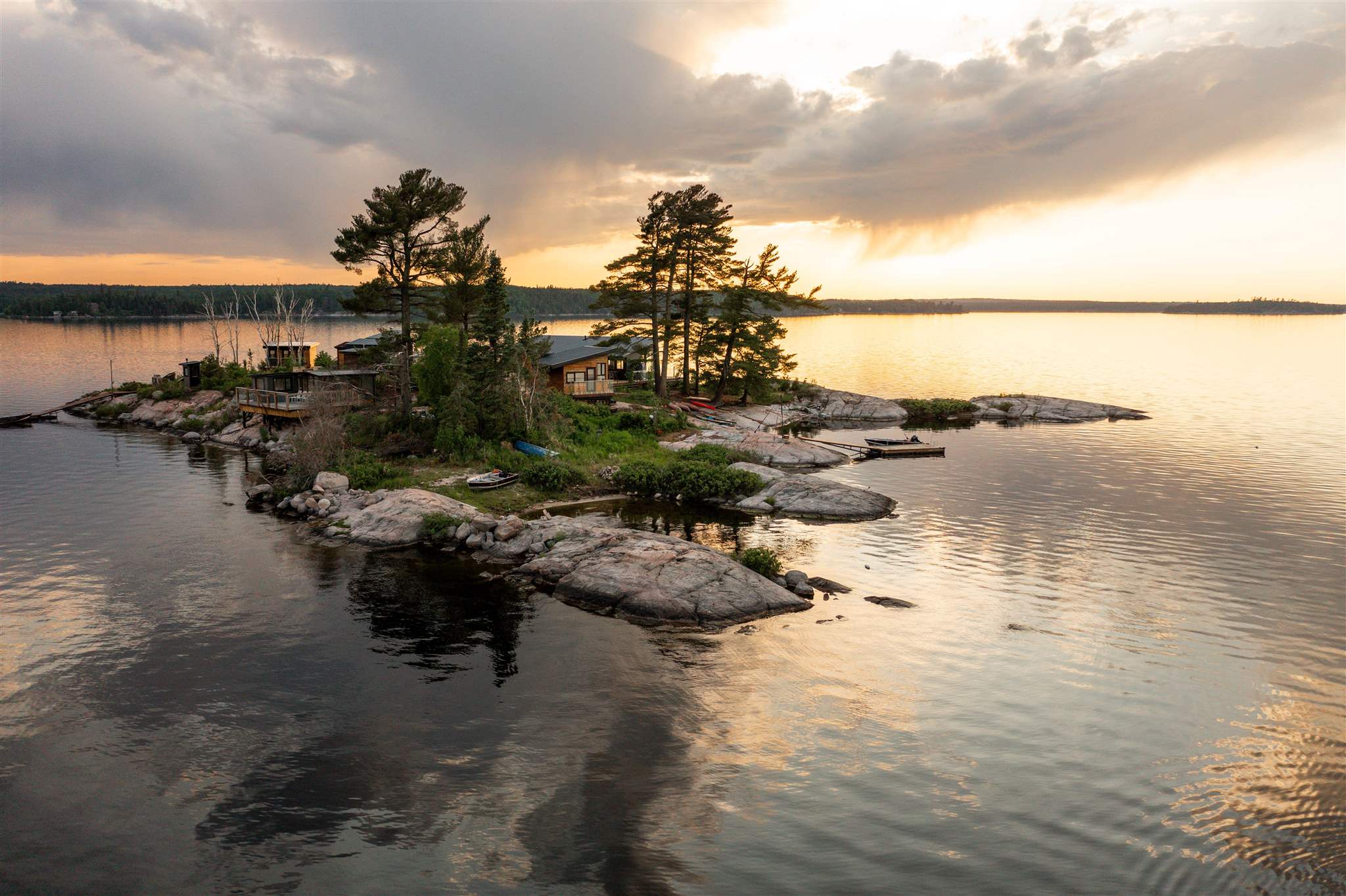 Island S900 Little Sand Lake, Minaki, Ontario, Canada photo 41