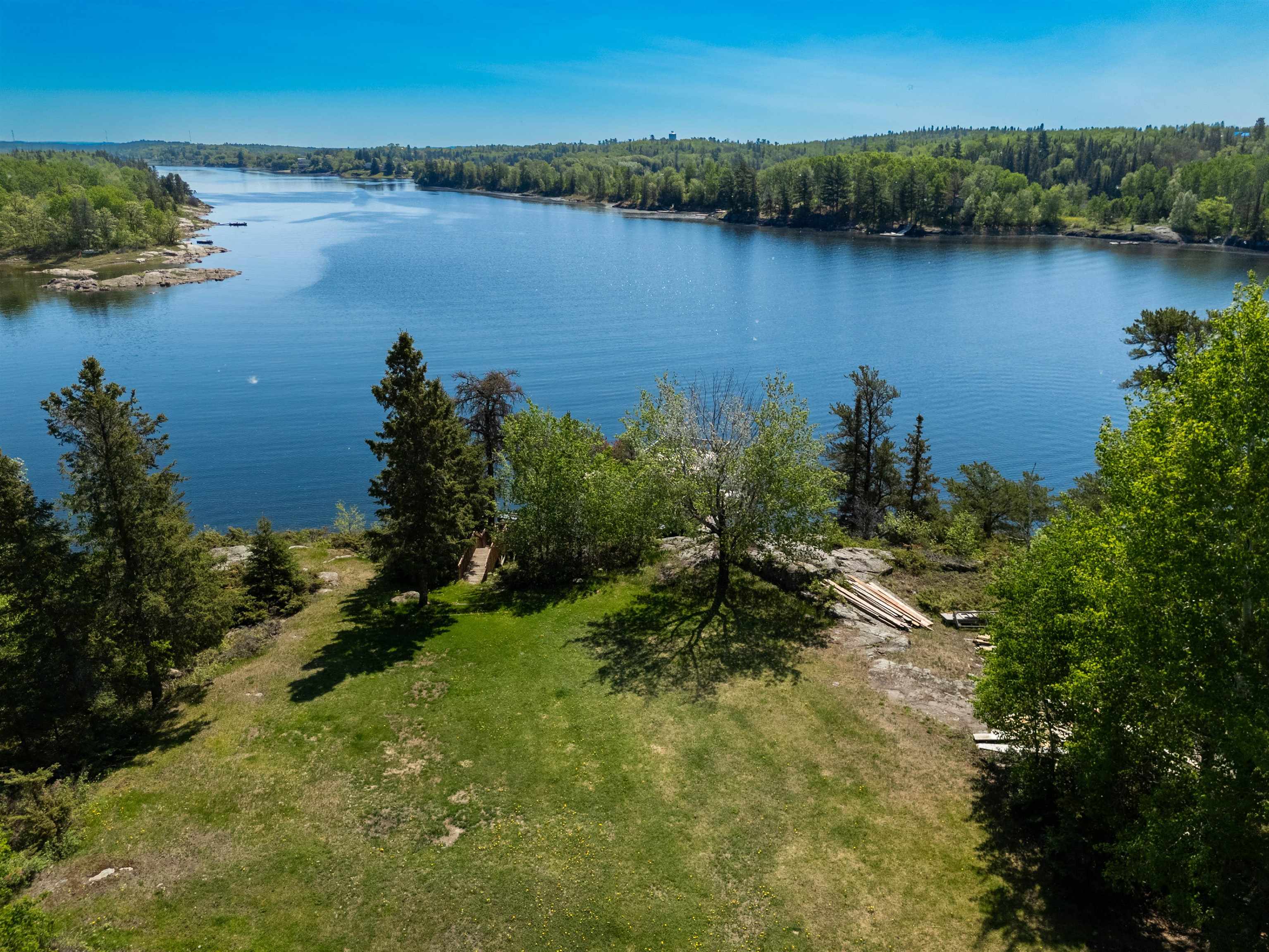 220D Phantom Drive, Kenora, Ontario, Canada photo 3