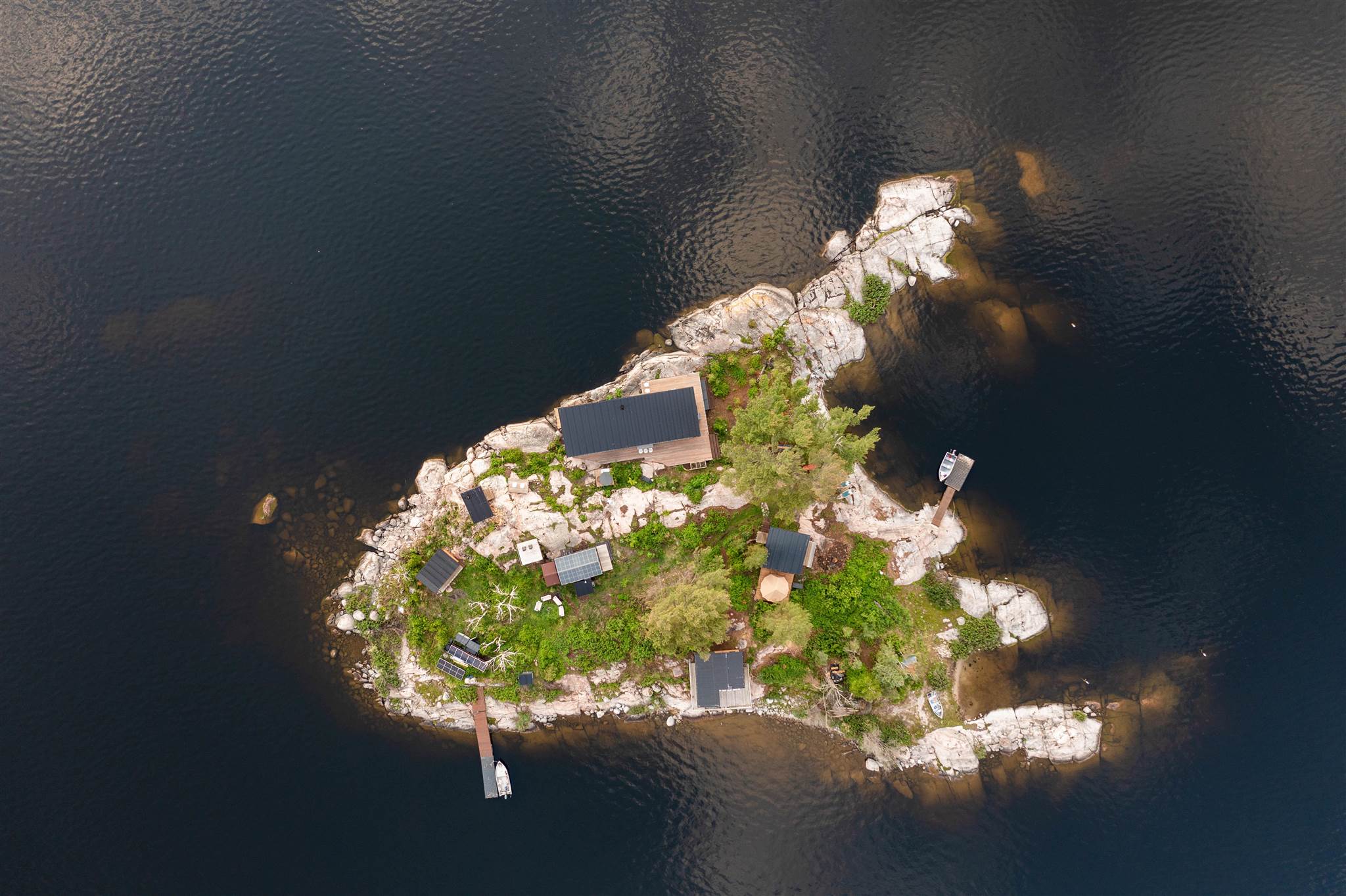 Island S900 Little Sand Lake, Minaki, Ontario, Canada photo 6