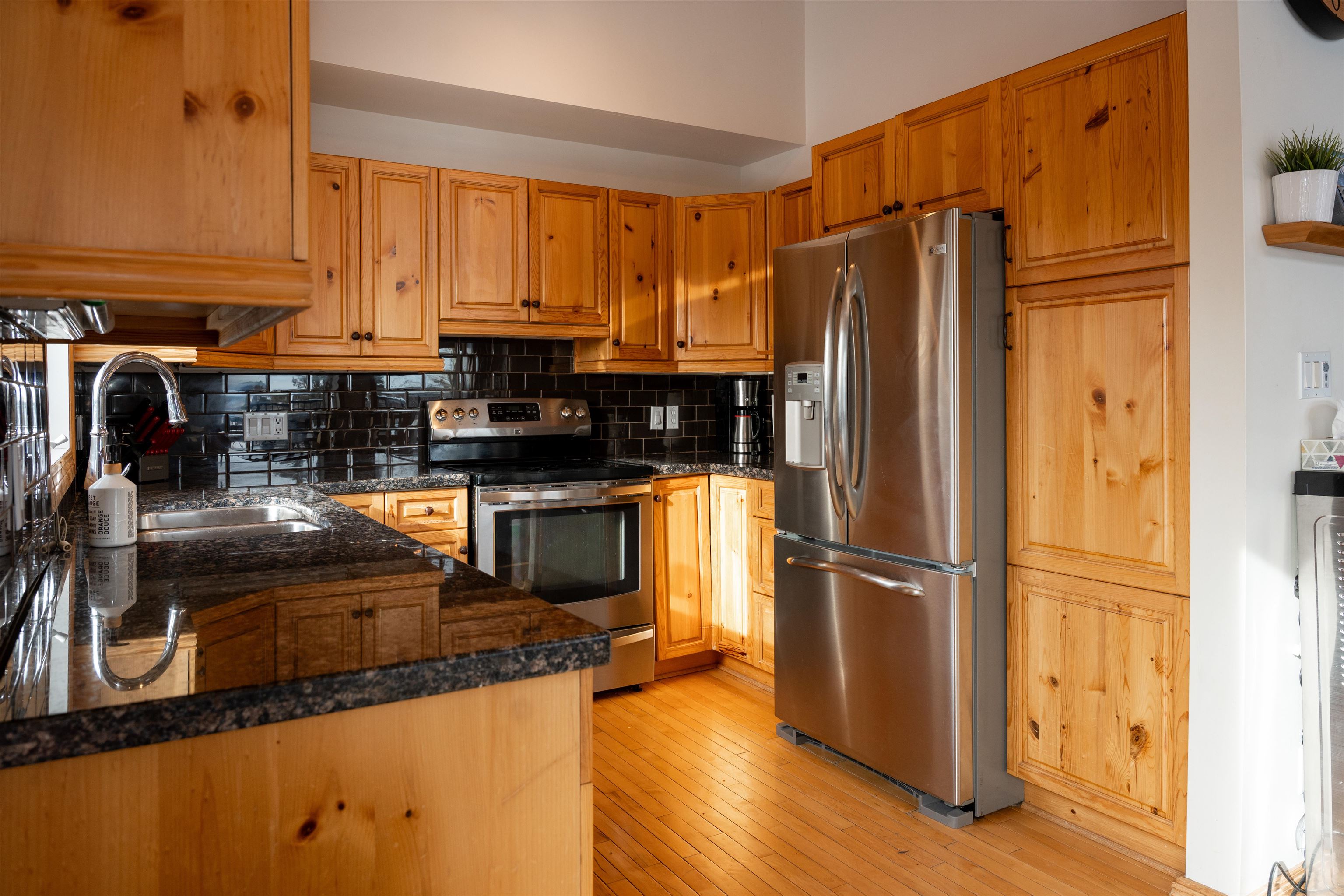 220D Phantom Drive, Kenora, Ontario, Canada photo 17