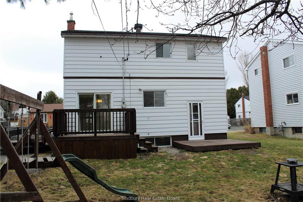 10 Brown Road, Elliot Lake, Ontario, Canada