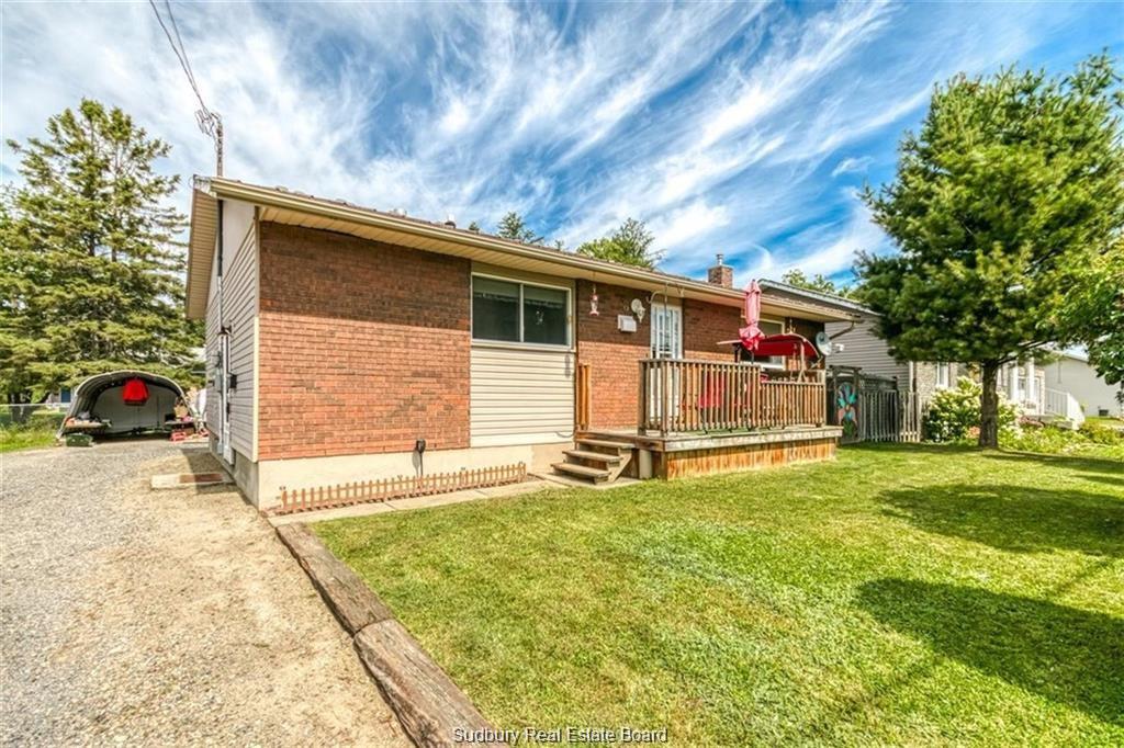 8 arlington e drive, Dowling Ontario, Canada
