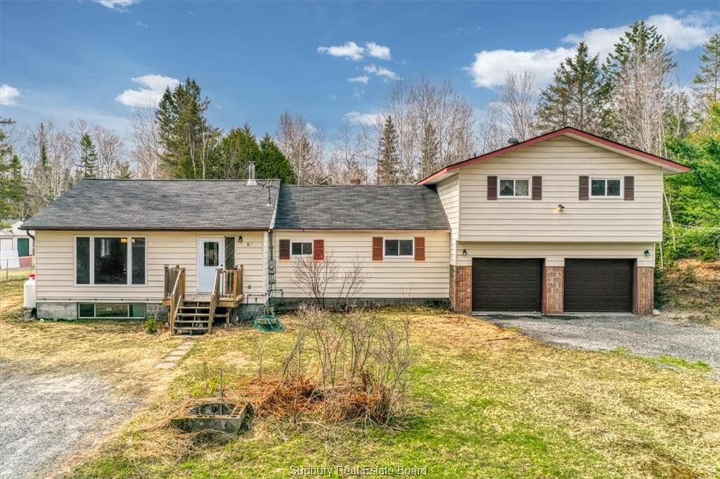 58 whippoorwill road, Estaire Ontario, Canada