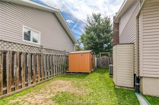 8 Arlington E Drive, Dowling Ontario