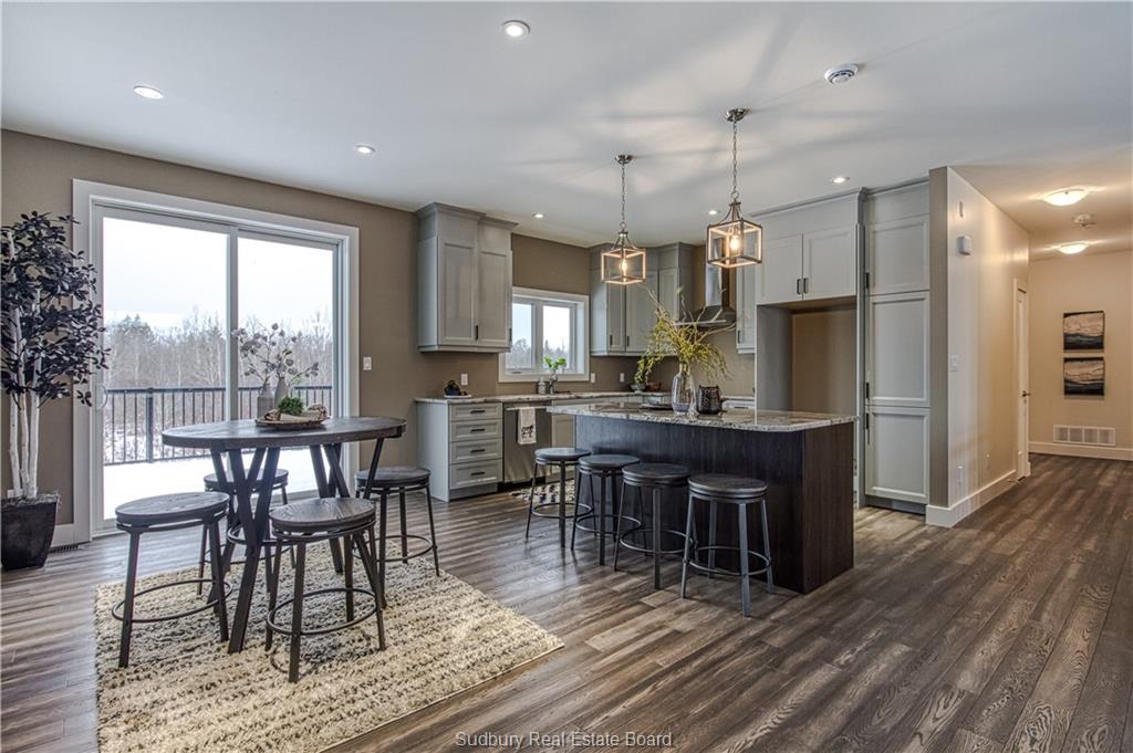171 Hollybrook, Azilda Ontario, Canada