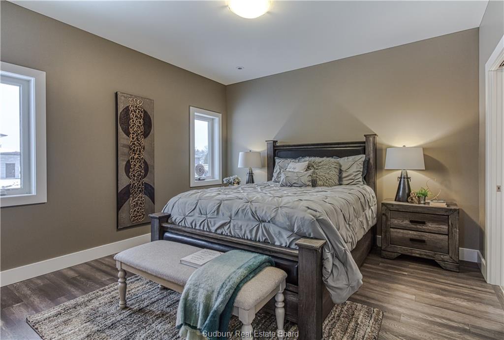 171 Hollybrook, Azilda Ontario, Canada