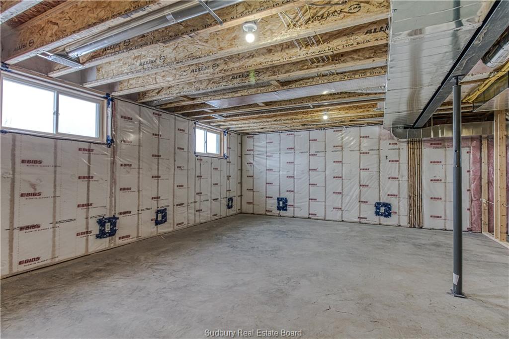 171 Hollybrook, Azilda Ontario, Canada