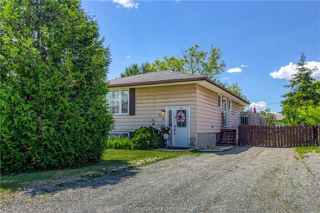 3121 Herve, Val Caron Ontario, Canada