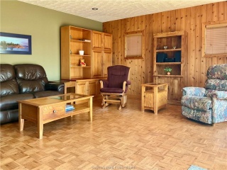 240 Lake Road, St. Charles Ontario