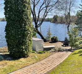 240 Lake Road, St. Charles Ontario