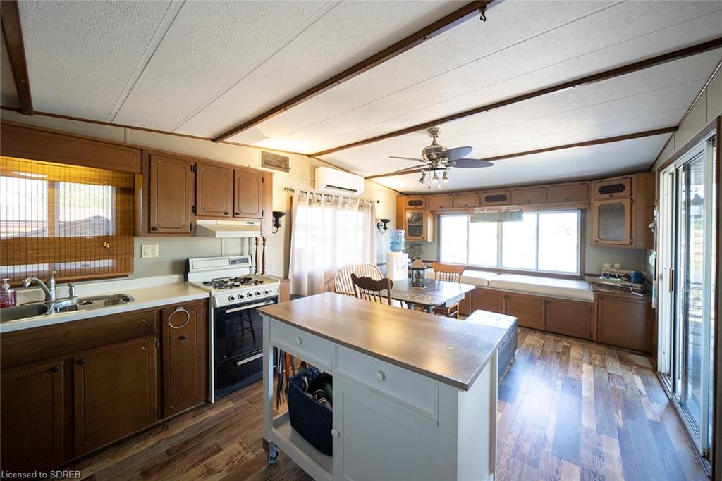 92 CLUBHOUSE Road Unit# 57, Turkey Point, Ontario, Canada