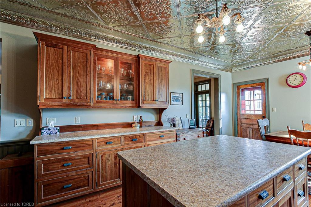 1295 SHOULDICE Side Road, North Dumfries, Ontario, Canada