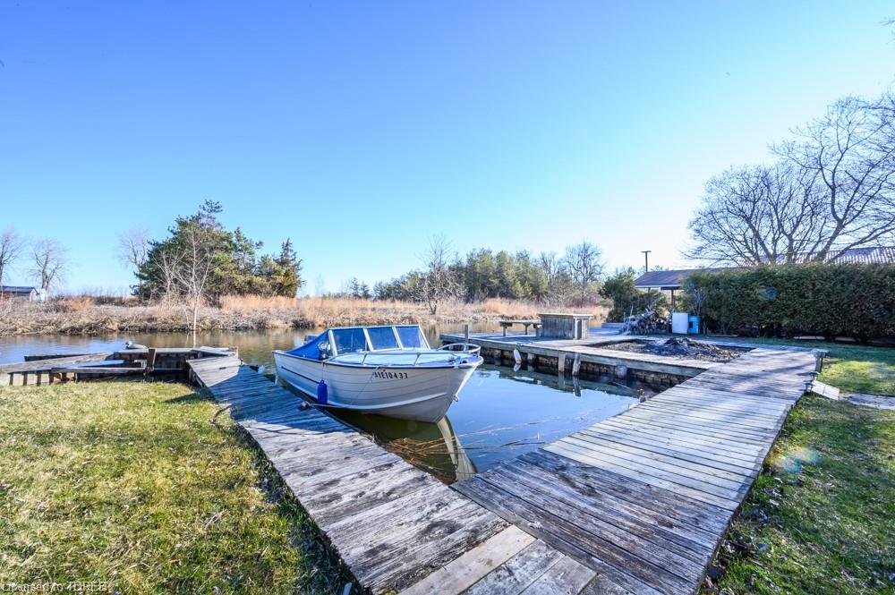 270 ERIE Boulevard, Long Point, Ontario, Canada