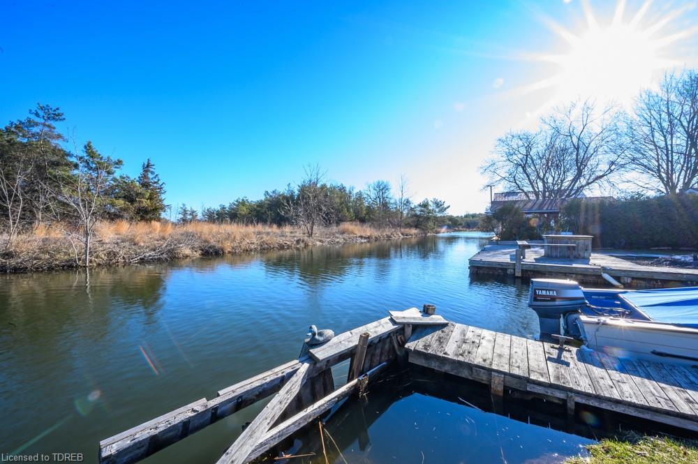 270 ERIE Boulevard, Long Point, Ontario, Canada