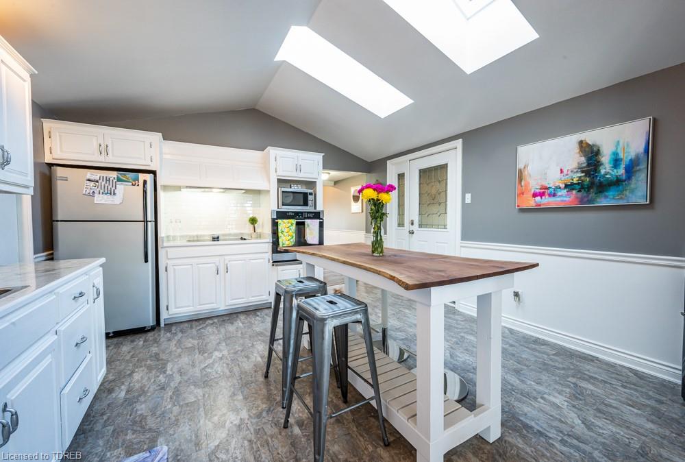 270 ERIE Boulevard, Long Point, Ontario, Canada