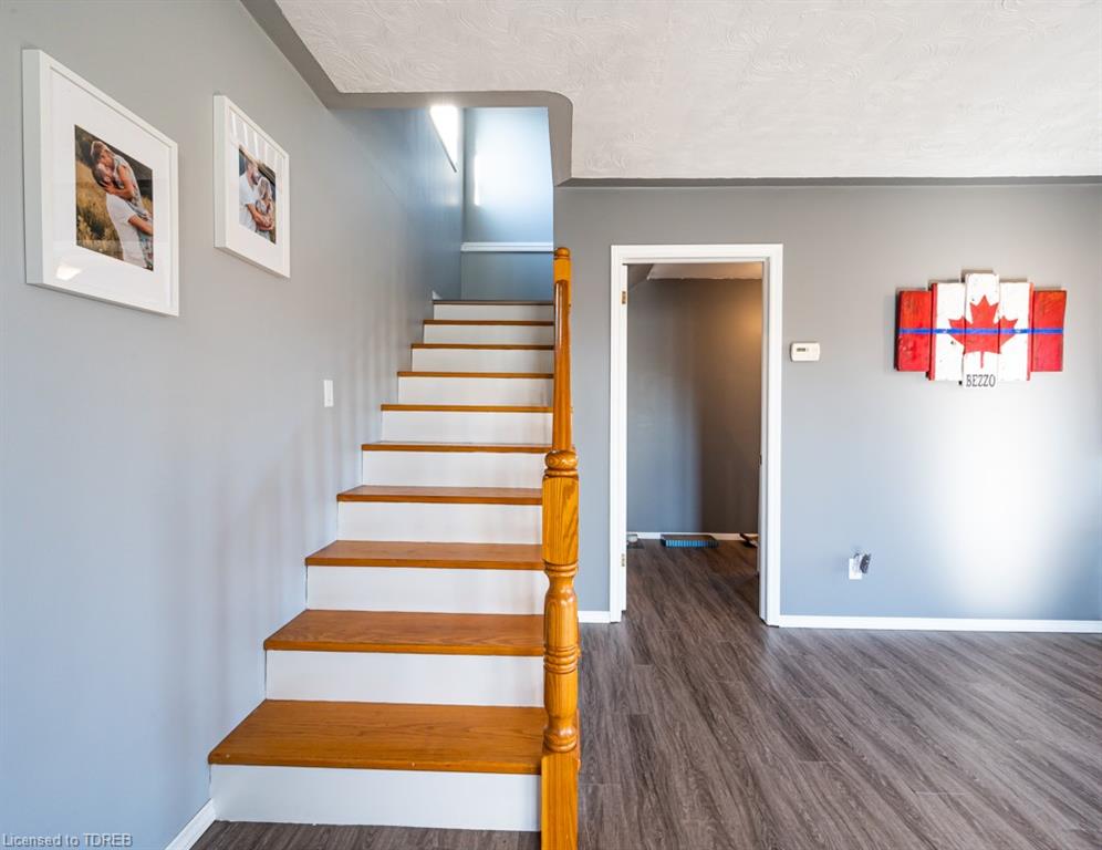 270 ERIE Boulevard, Long Point, Ontario, Canada