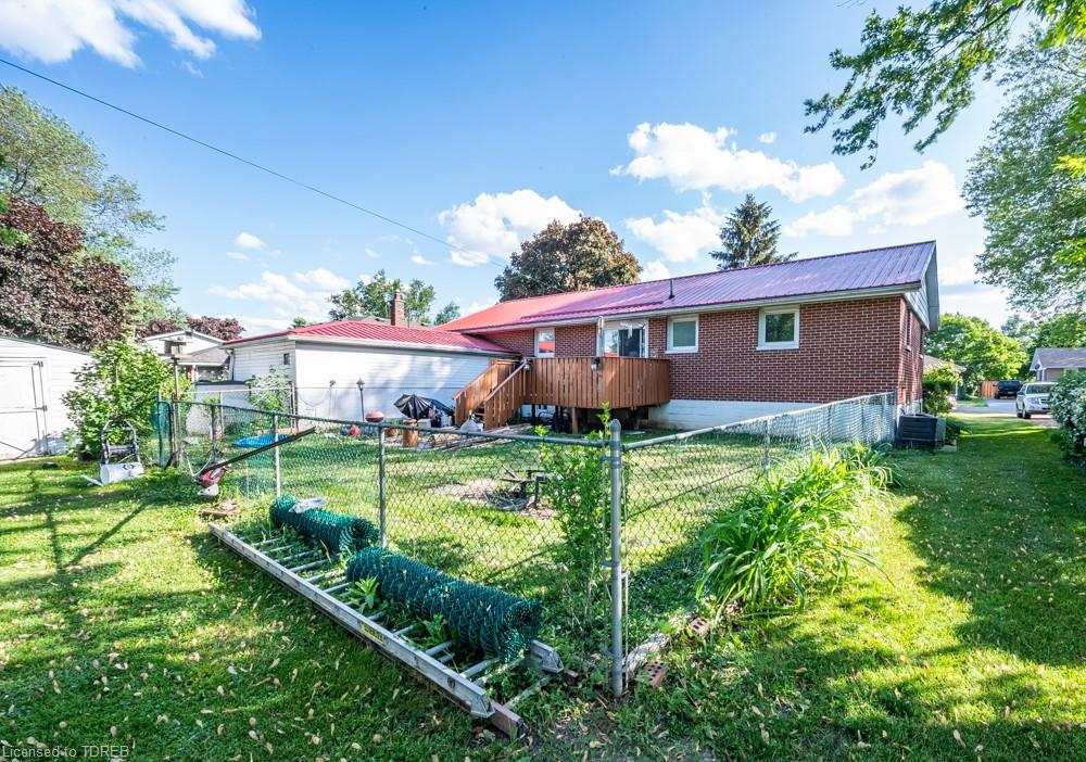 5 HARRIS Street, Hagersville, Ontario, Canada