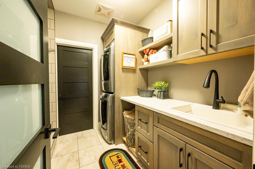 209 NORTH Street E, Norwich Township, Ontario, Canada