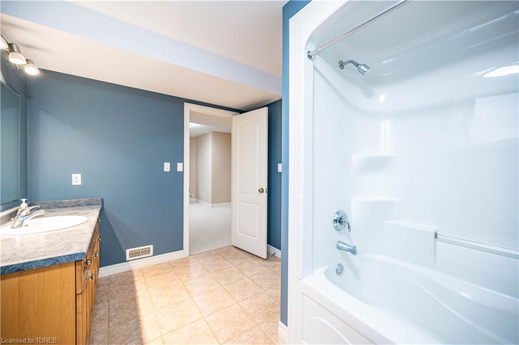 2 OWEN Street Unit# BASEMENT, Ingersoll, Ontario, Canada