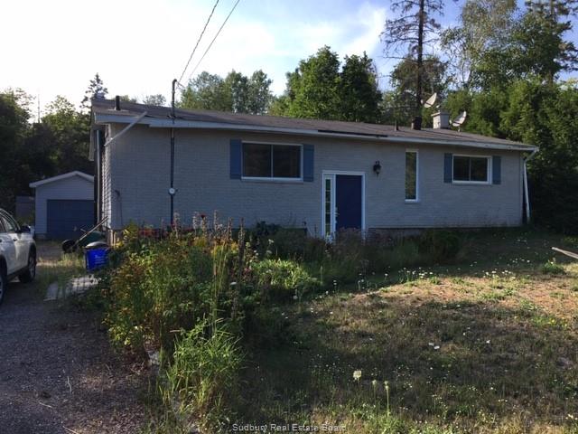 36 Larchmount, Chelmsford Ontario, Canada
