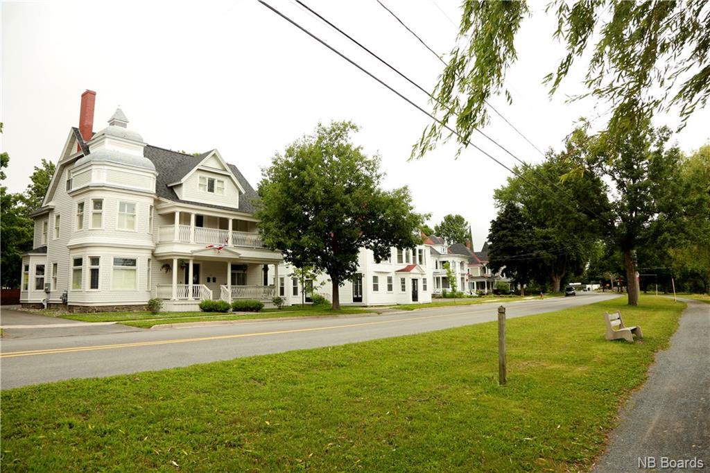 82 Waterloo Row, Fredericton, New Brunswick, Canada