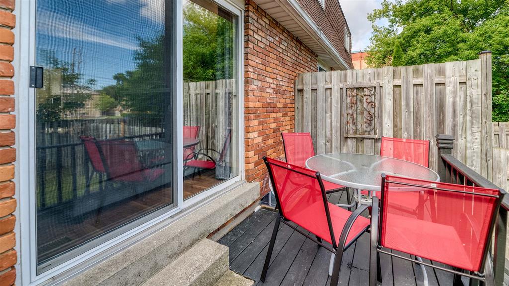 315 INDIAN Road South Unit# 16, Sarnia Ontario, Canada
